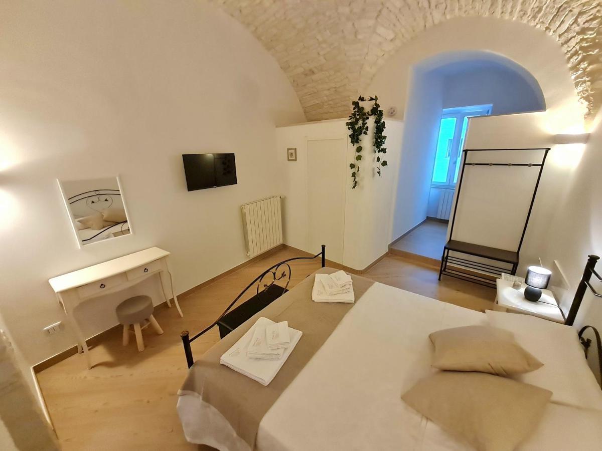 La Dimora Nel Borgo Villa Locorotondo Exteriör bild